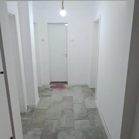 Spacious&cousy 3 Bedroom 公寓 *